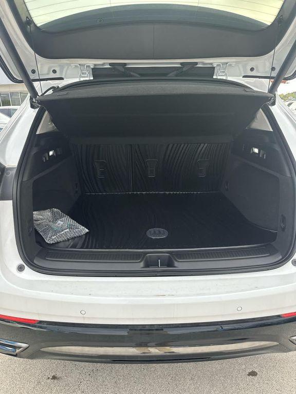 new 2025 Buick Envision car, priced at $39,995