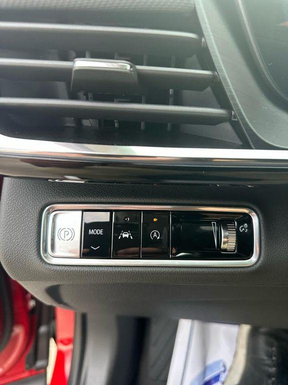 new 2025 Buick Envision car, priced at $38,385