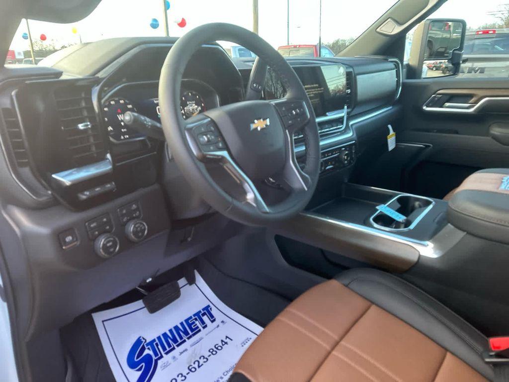new 2026 Chevrolet Silverado 3500 car, priced at $92,410