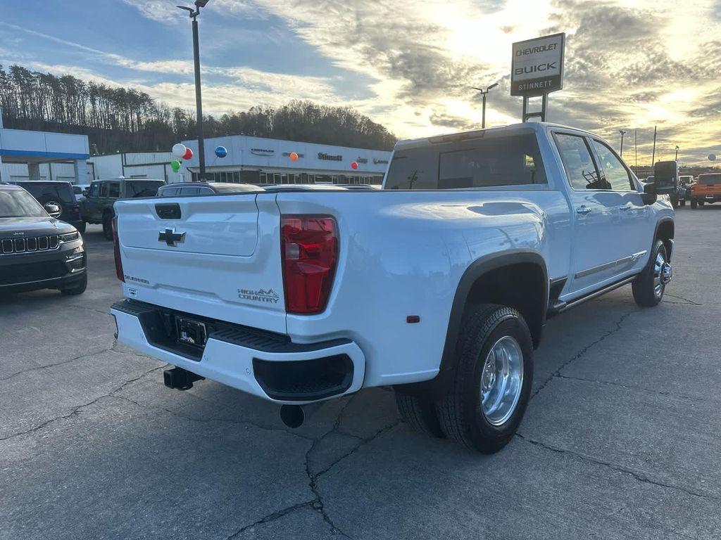 new 2026 Chevrolet Silverado 3500 car, priced at $92,410