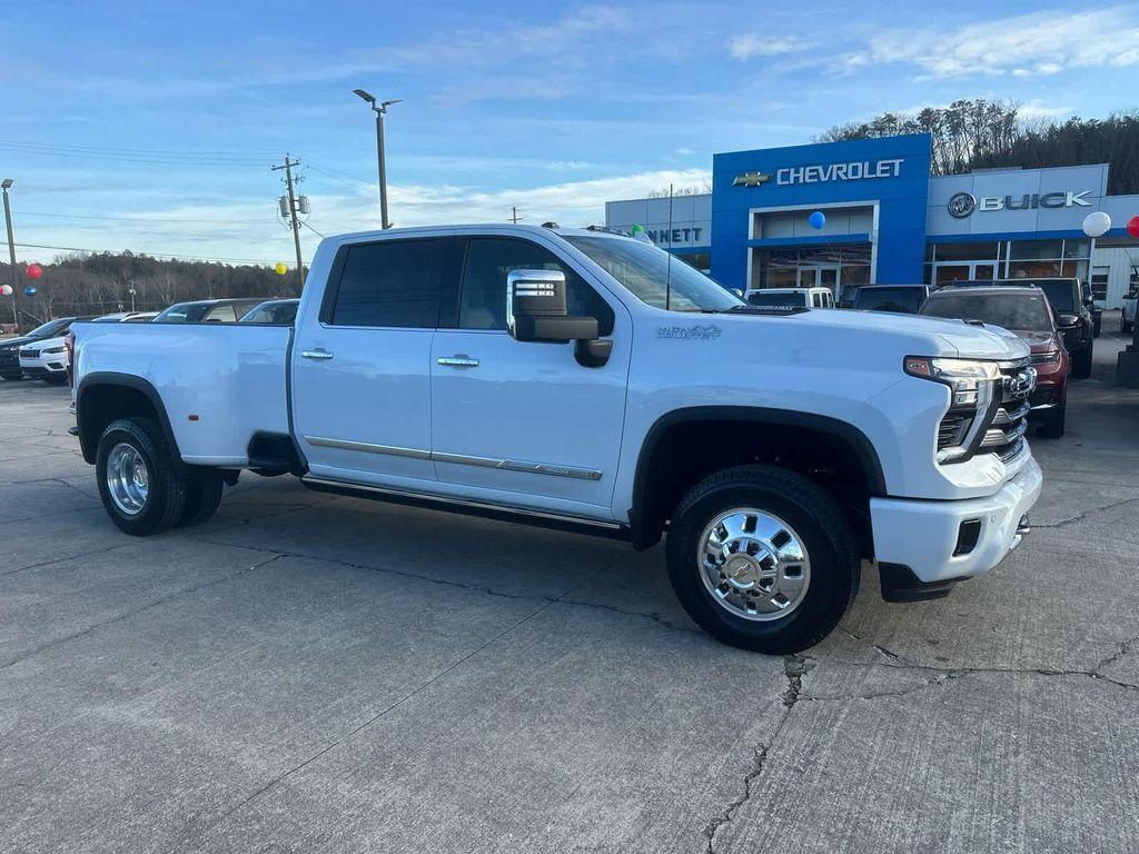 new 2026 Chevrolet Silverado 3500 car, priced at $92,410