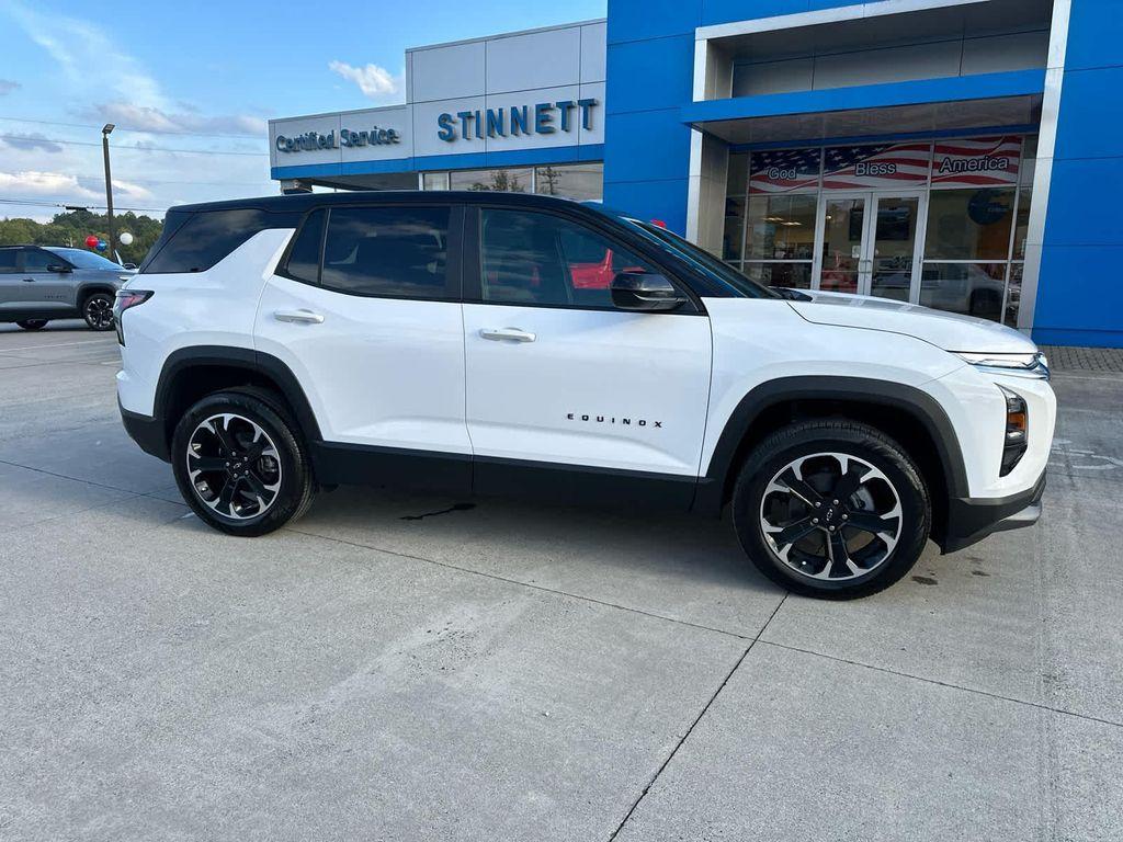 new 2026 Chevrolet Equinox car, priced at $32,830