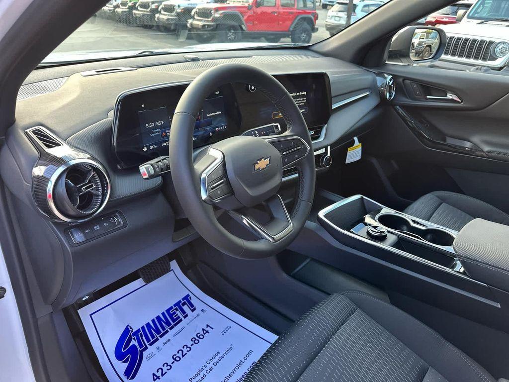 new 2026 Chevrolet Equinox car, priced at $32,830