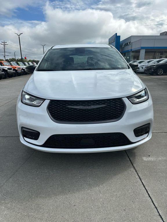 new 2026 Chrysler Pacifica car, priced at $45,990