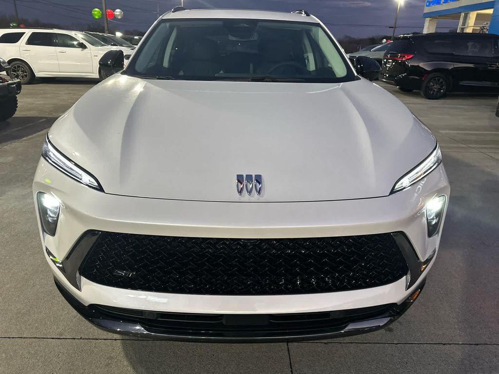 new 2025 Buick Envision car, priced at $40,995