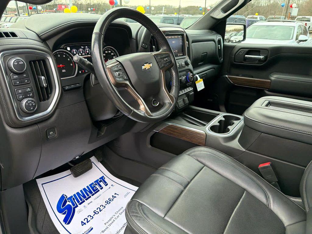 used 2022 Chevrolet Silverado 1500 car, priced at $45,988