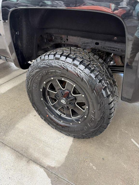 used 2018 Chevrolet Silverado 1500 car, priced at $23,988