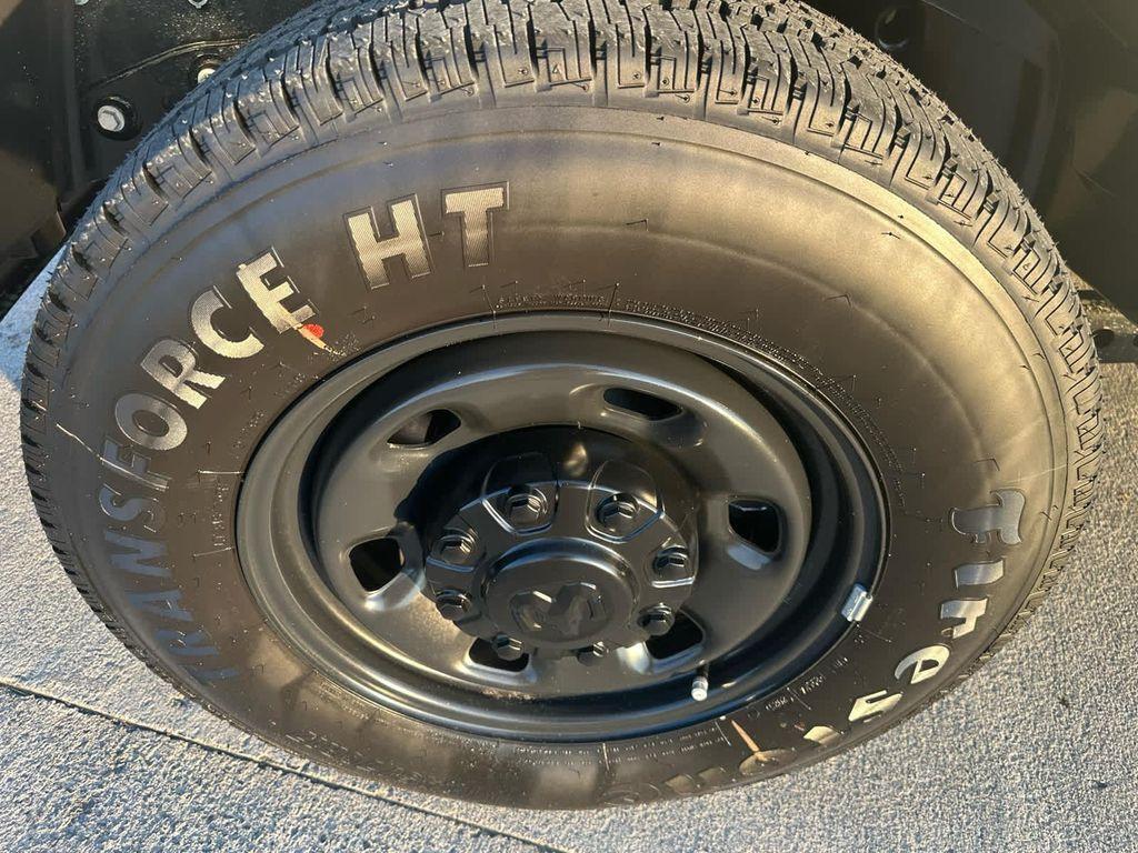 new 2025 Ram 2500 car, priced at $60,285