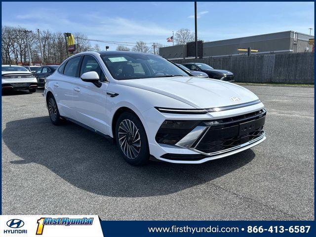 new 2026 Hyundai Sonata Hybrid car, priced at $30,495