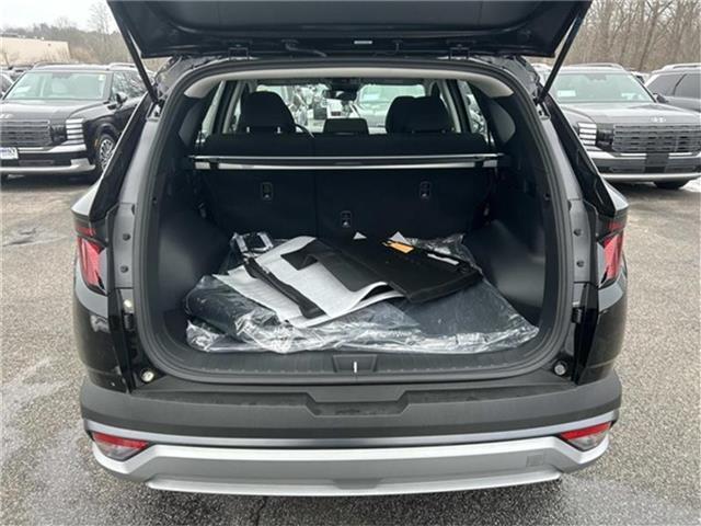 new 2026 Hyundai TUCSON Hybrid car, priced at $29,260