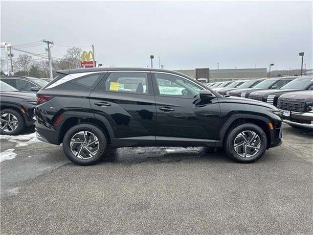 new 2026 Hyundai TUCSON Hybrid car, priced at $29,260