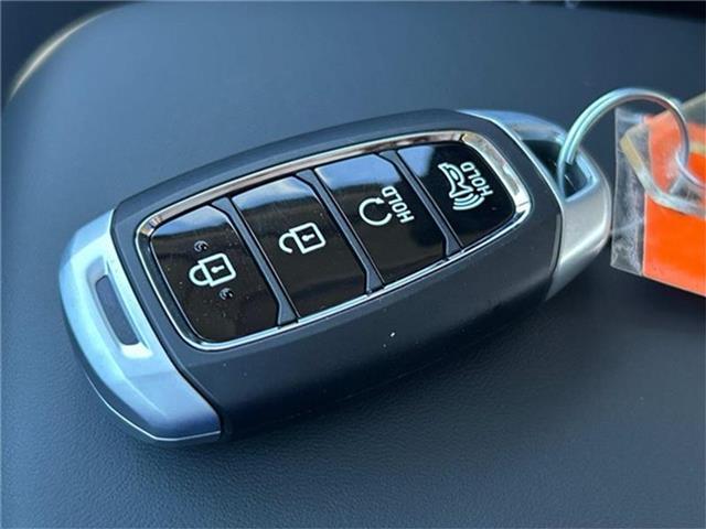 new 2025 Hyundai Venue car, priced at $22,141