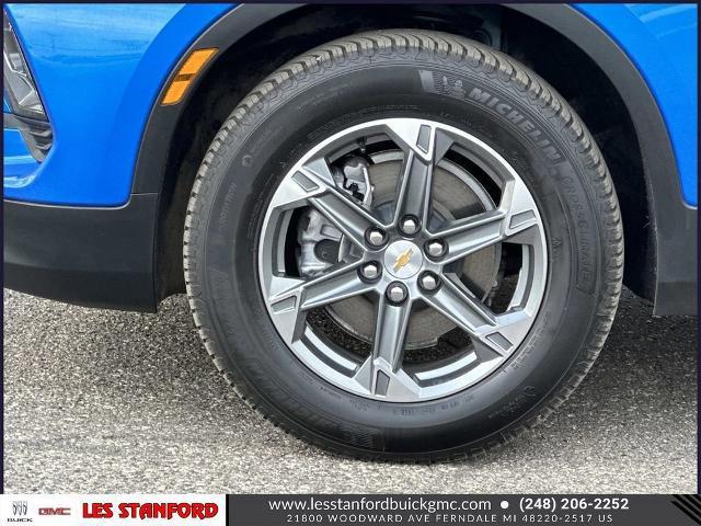 used 2025 Chevrolet Blazer car, priced at $22,399