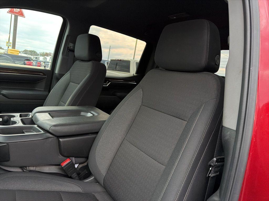 used 2024 GMC Sierra 1500 car, priced at $44,900