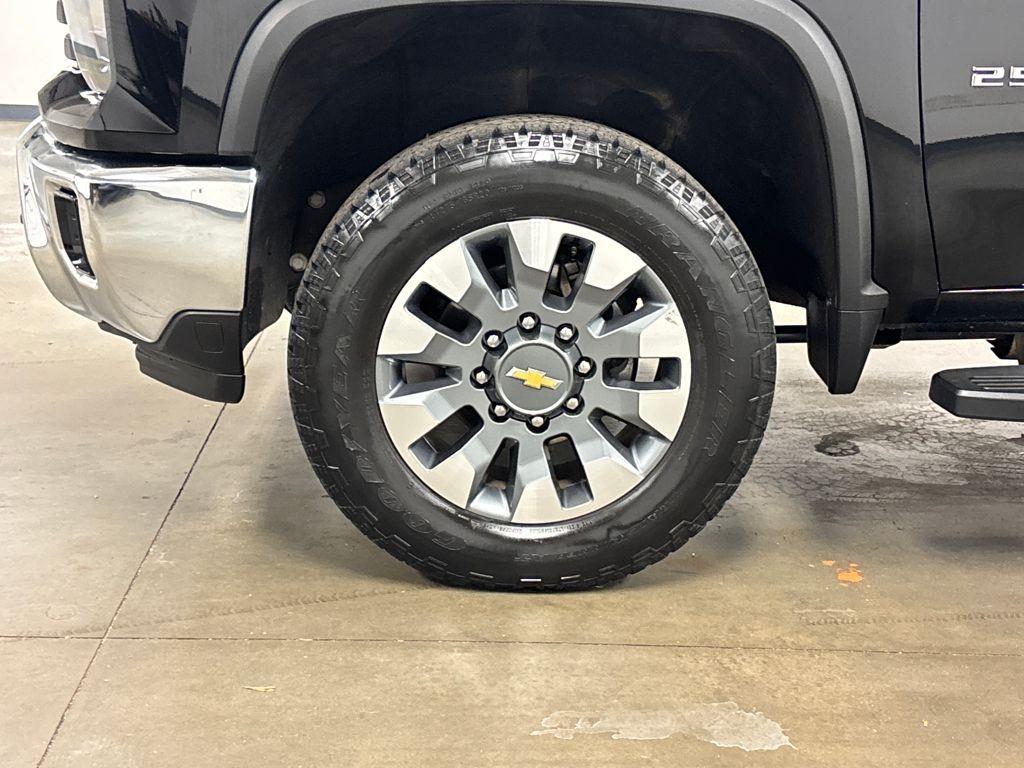 used 2024 Chevrolet Silverado 2500 car, priced at $47,000