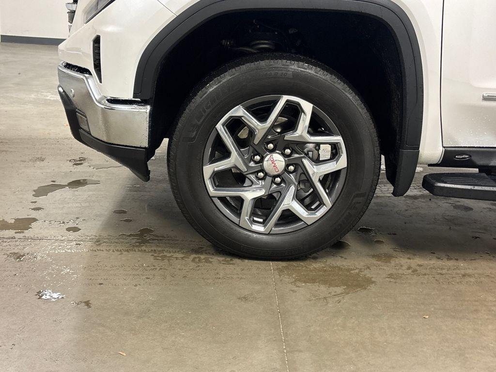 used 2024 GMC Sierra 1500 car, priced at $45,500