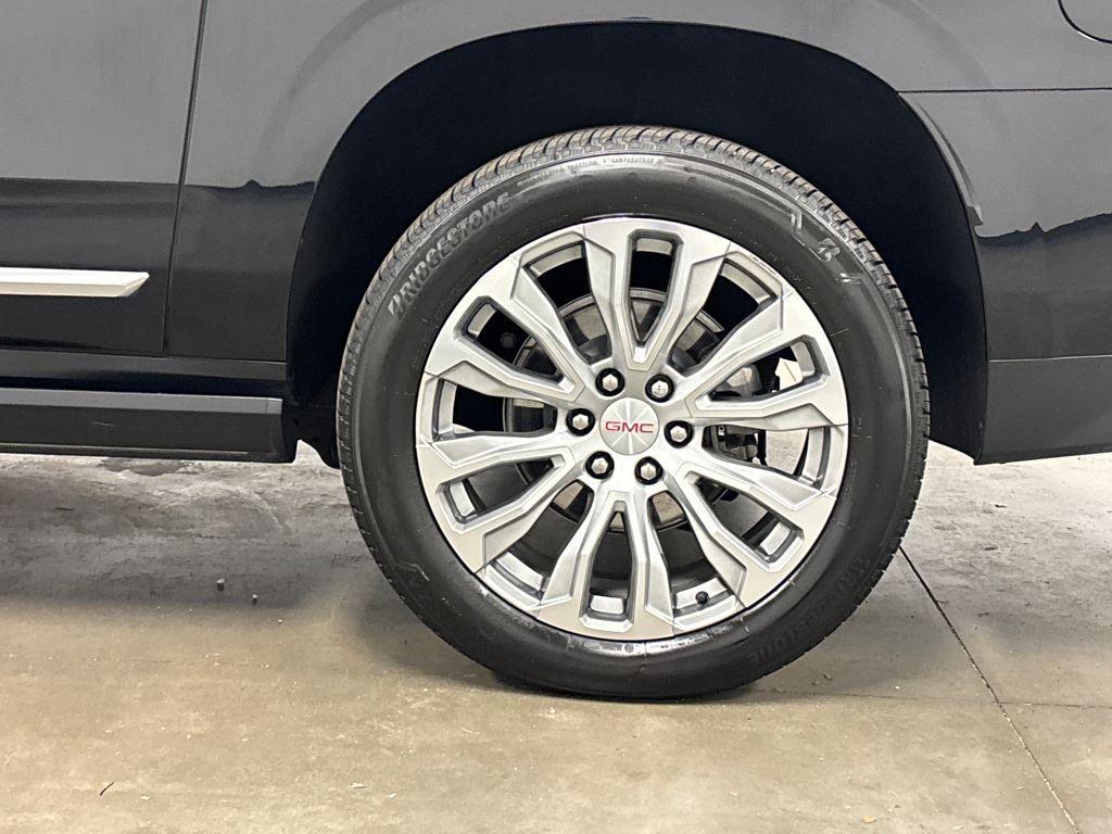 used 2023 GMC Yukon XL car, priced at $59,750