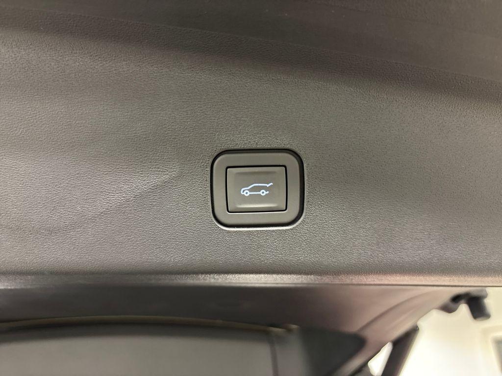 new 2026 Cadillac VISTIQ car, priced at $92,215