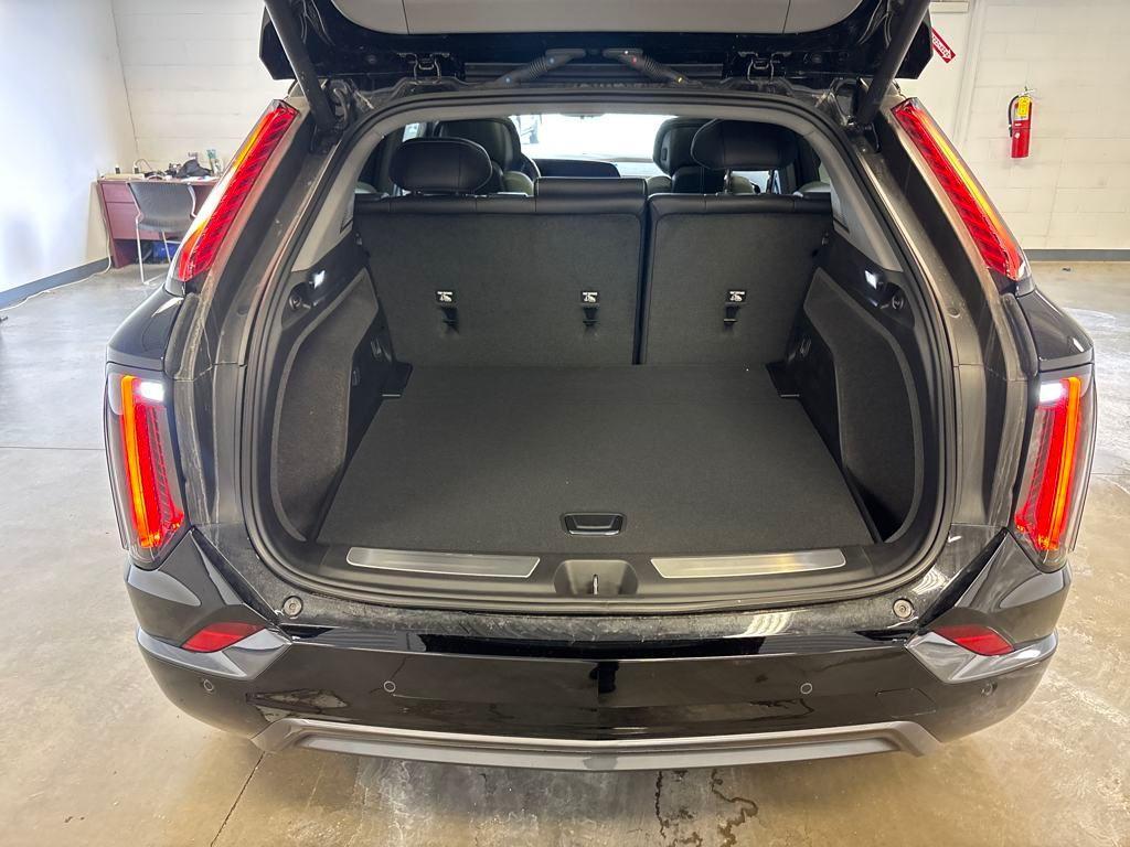 new 2025 Cadillac OPTIQ car, priced at $52,005