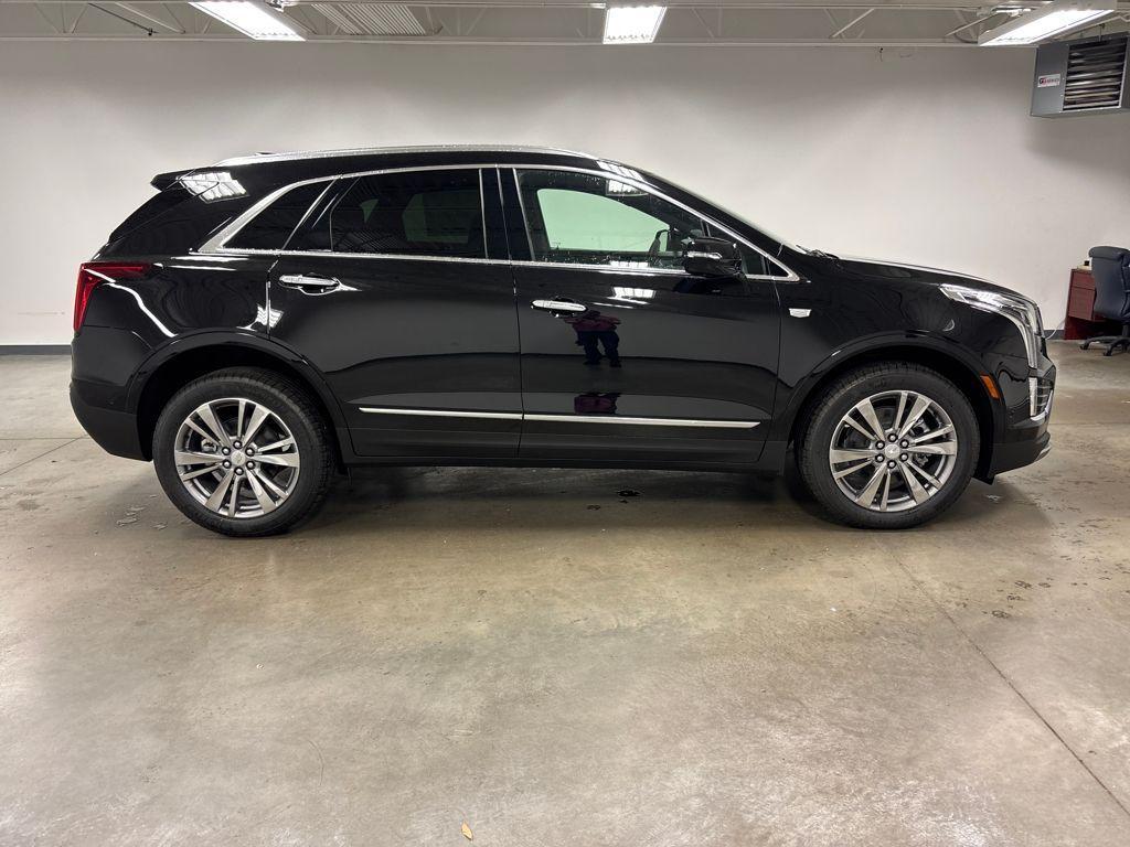 new 2026 Cadillac XT5 car, priced at $58,770