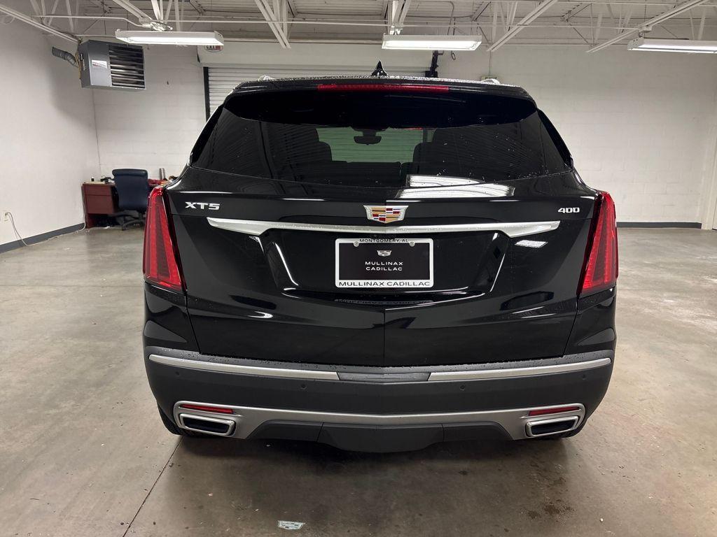 new 2026 Cadillac XT5 car, priced at $58,770