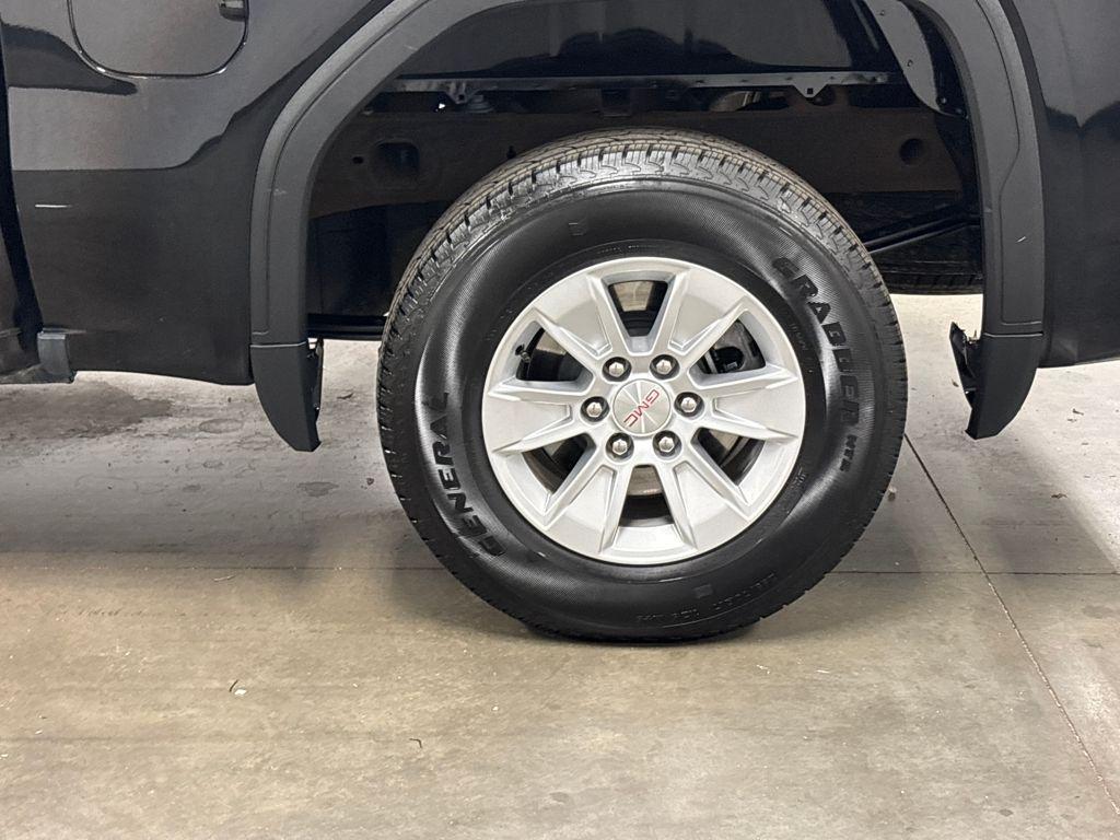 used 2024 GMC Sierra 1500 car, priced at $30,250
