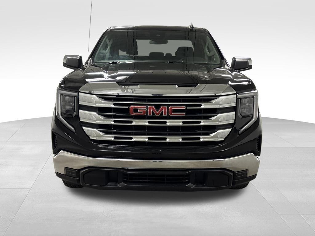 used 2024 GMC Sierra 1500 car, priced at $30,250