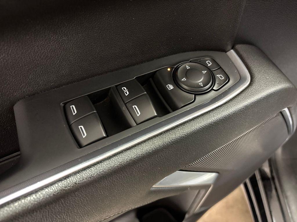 used 2024 GMC Sierra 1500 car, priced at $30,250