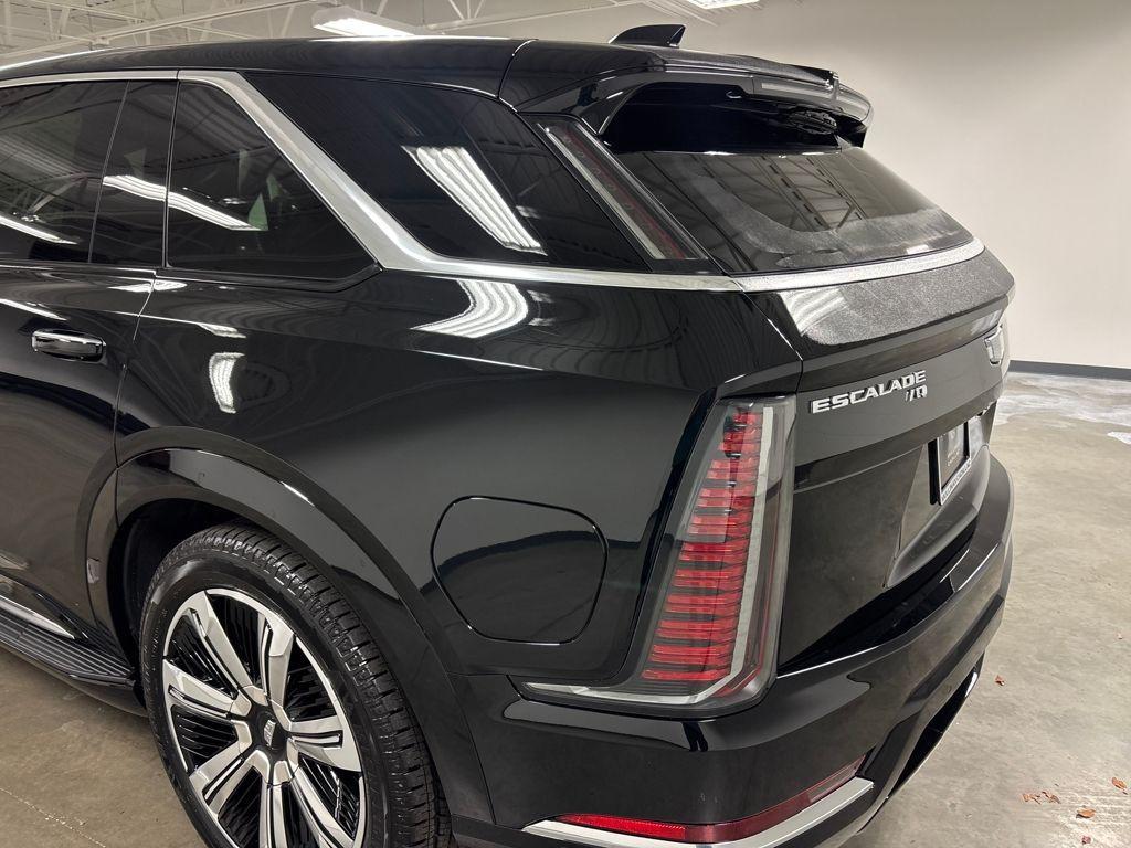 new 2025 Cadillac Escalade IQ car, priced at $148,150