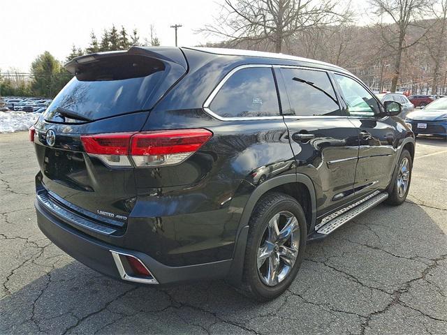 used 2018 Toyota Highlander car, priced at $26,480
