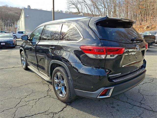 used 2018 Toyota Highlander car, priced at $26,480