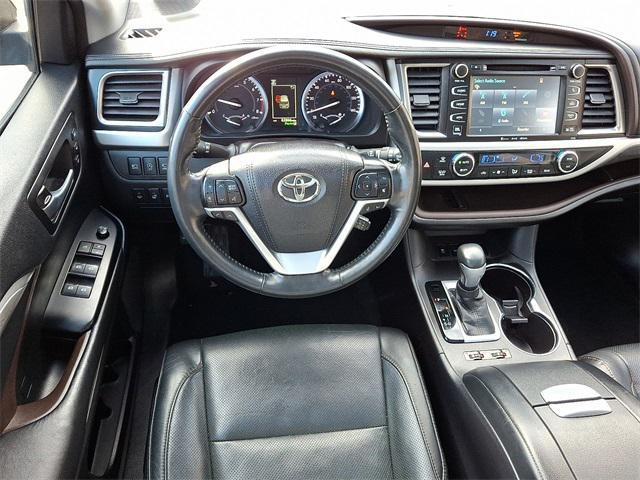used 2018 Toyota Highlander car, priced at $26,480