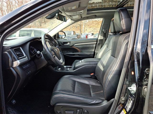 used 2018 Toyota Highlander car, priced at $26,480