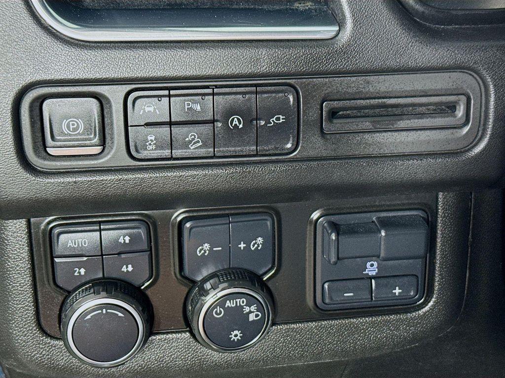 used 2021 Chevrolet Suburban car, priced at $38,349