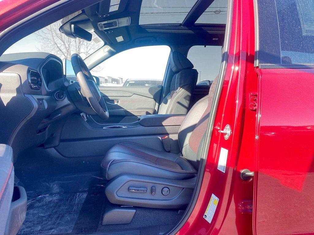 new 2026 Honda Pilot car, priced at $55,806