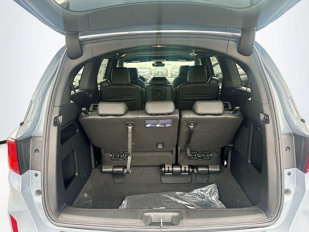 new 2026 Honda Odyssey car, priced at $46,195