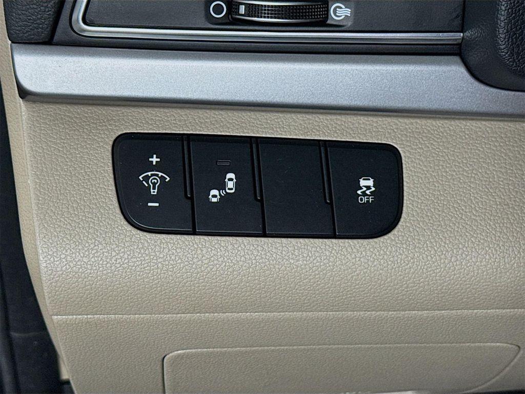 used 2018 Hyundai Elantra car, priced at $11,490