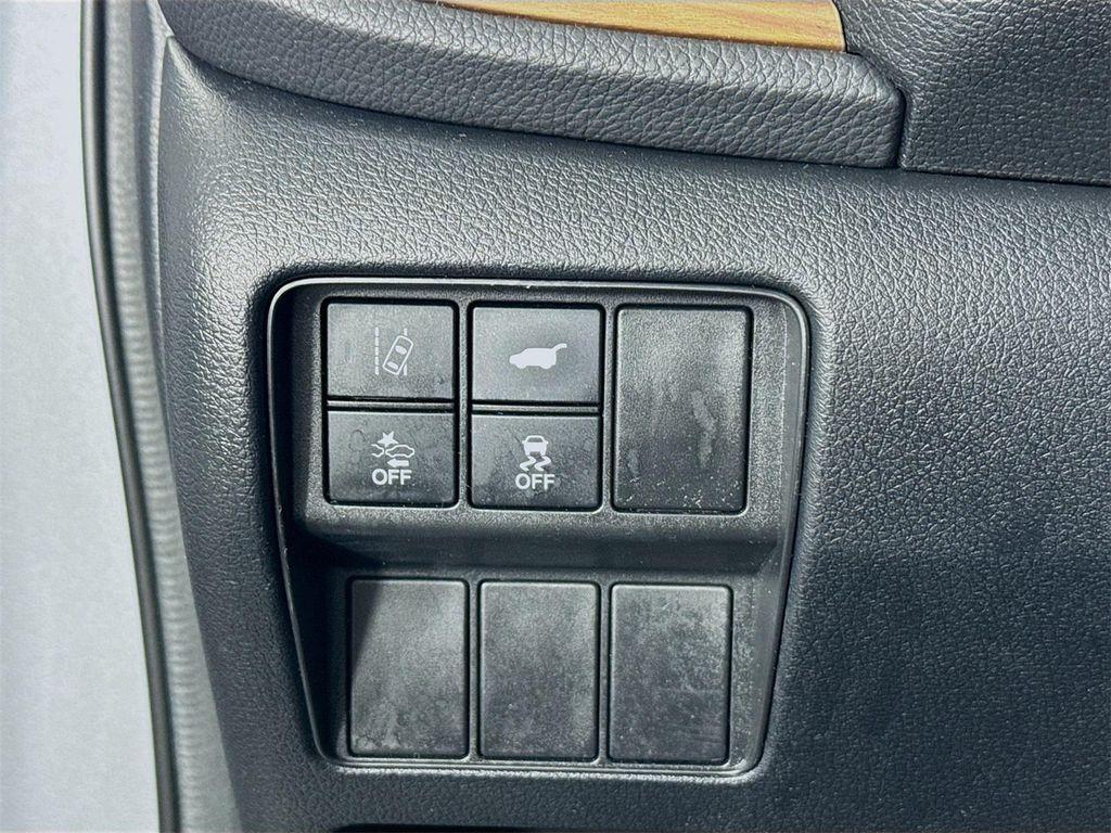 used 2020 Honda CR-V car, priced at $27,490