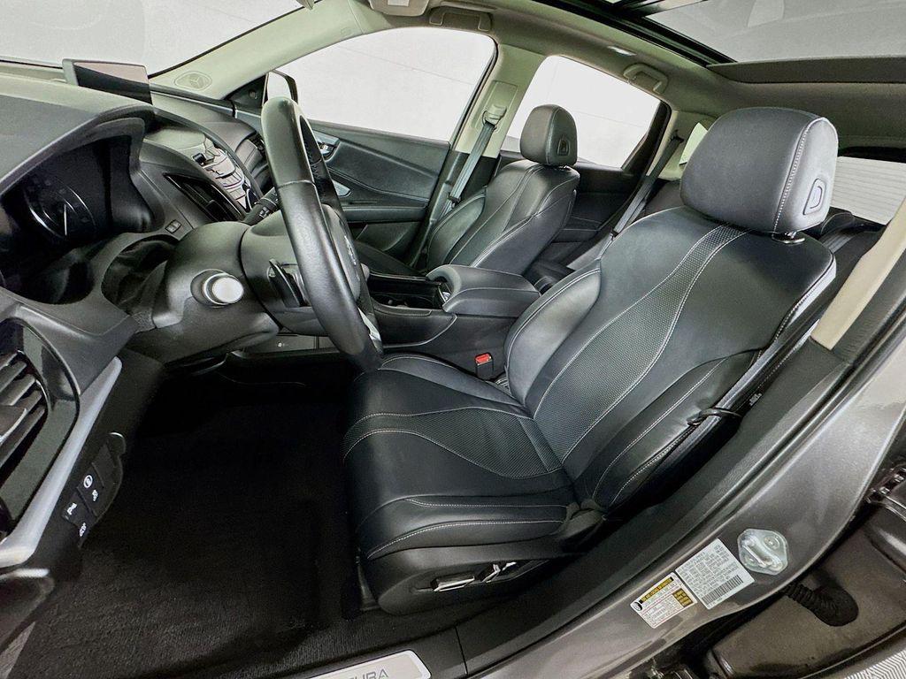 used 2024 Acura RDX car, priced at $39,990