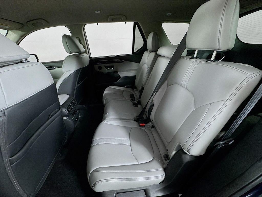 used 2025 Honda Pilot car, priced at $44,990