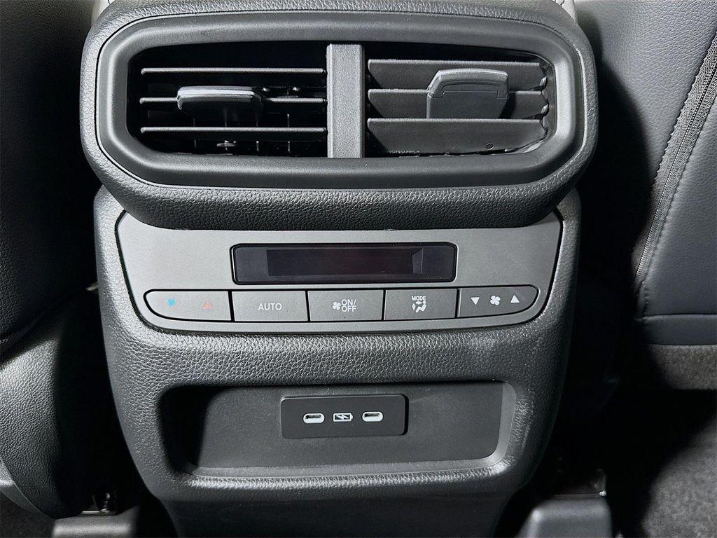 used 2025 Honda Pilot car, priced at $44,990