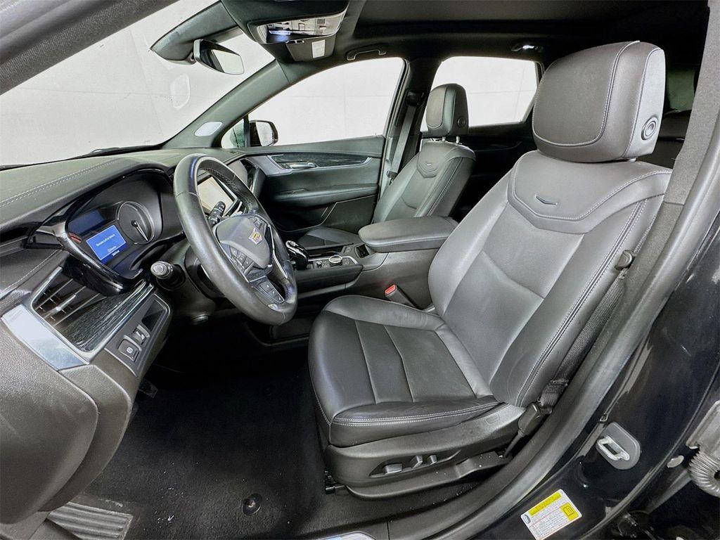 used 2021 Cadillac XT5 car, priced at $28,490