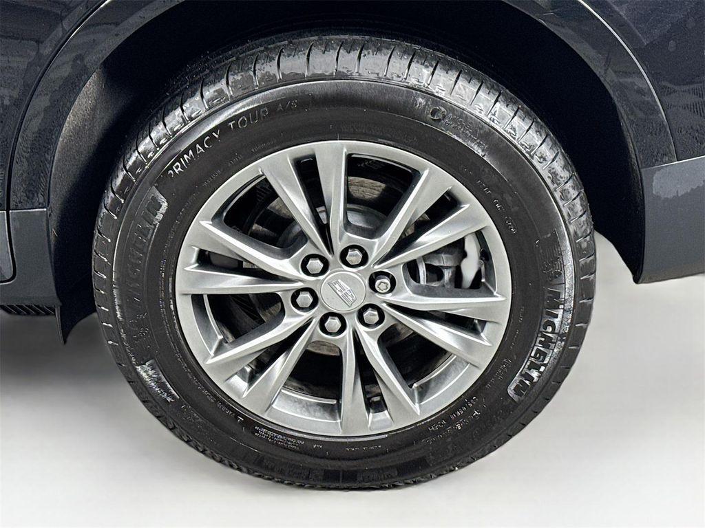 used 2021 Cadillac XT5 car, priced at $28,490