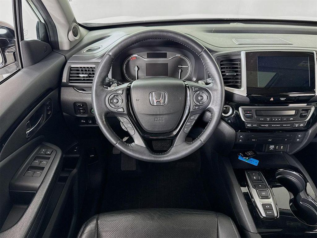 used 2017 Honda Pilot car, priced at $22,990