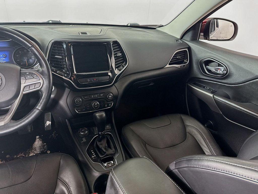 used 2020 Jeep Cherokee car, priced at $16,490