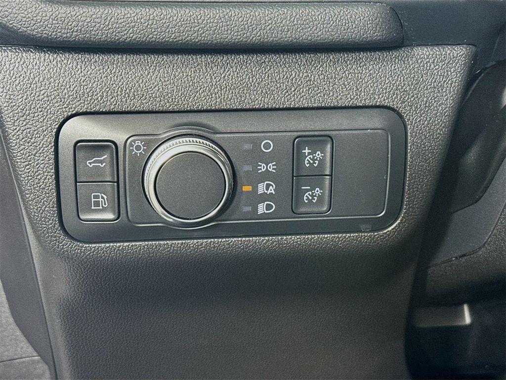 used 2022 Ford Escape car, priced at $20,990