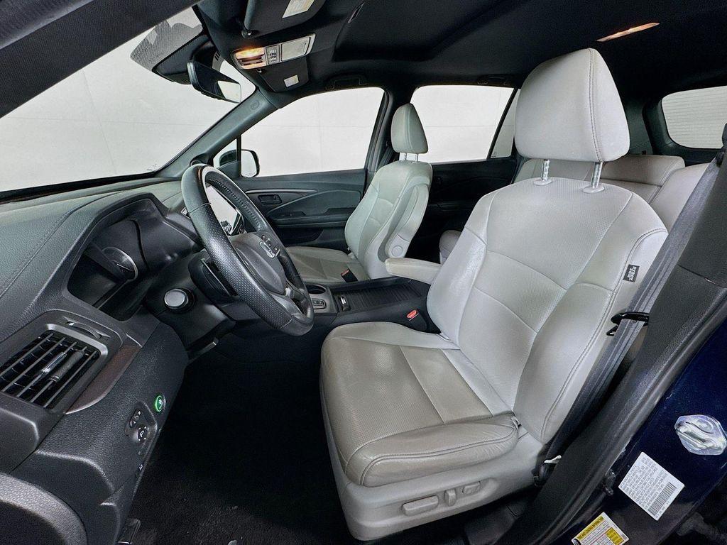 used 2022 Honda Passport car, priced at $29,229