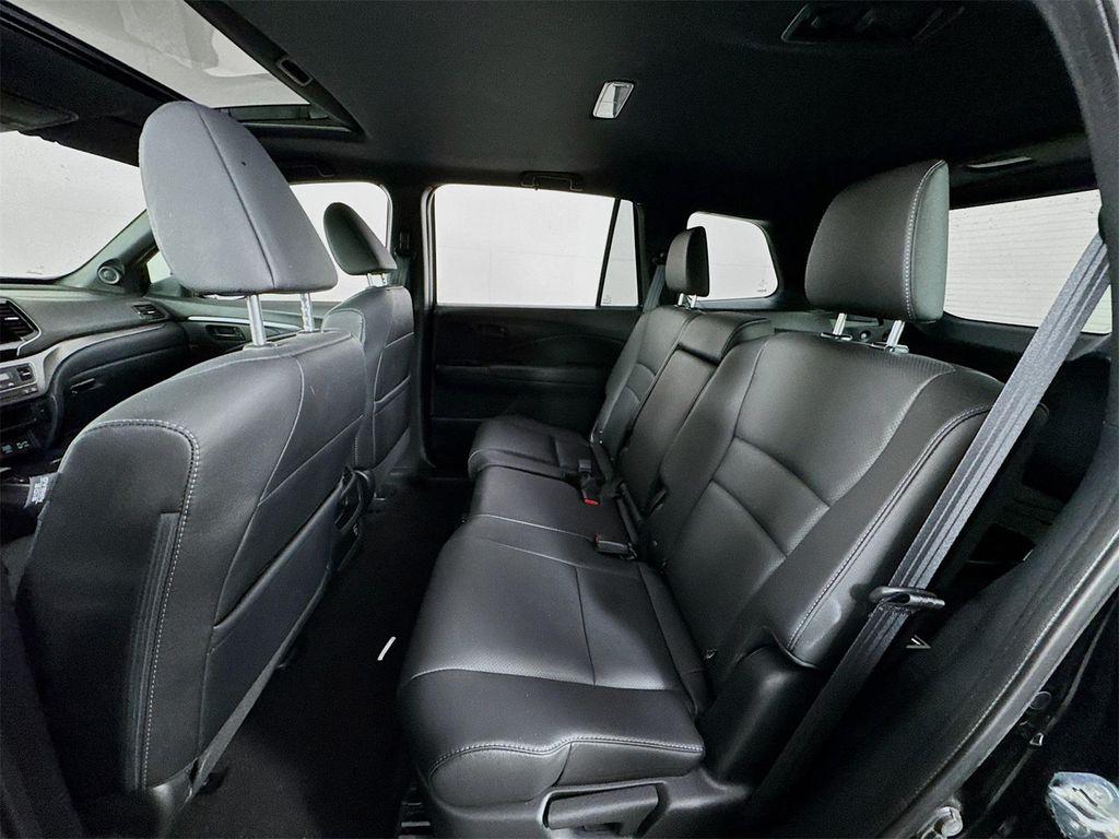 used 2022 Honda Passport car, priced at $31,549