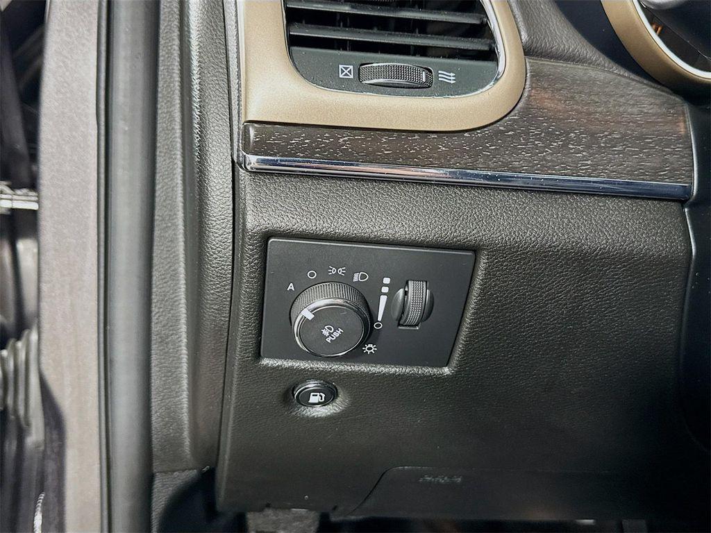 used 2015 Jeep Grand Cherokee car, priced at $16,990