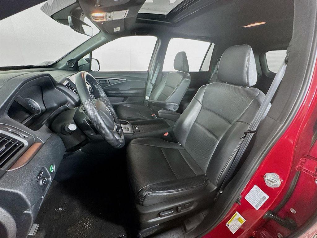 used 2023 Honda Passport car, priced at $31,990